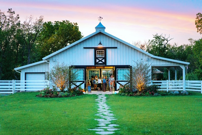 A 3 Stall Barn For Horses Entertaining Outside Of Chicago Stable Style