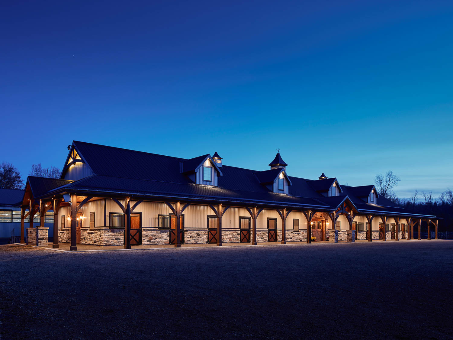 Step Inside JohnMel Stables A Thoughtfully Designed Barn STABLE STYLE
